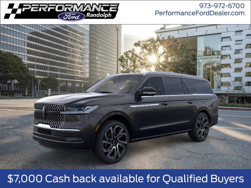 Infinite Black Metallic Clearcoat 2026 Lincoln Navigator SUV / Crossover Four-Wheel Drive Automatic