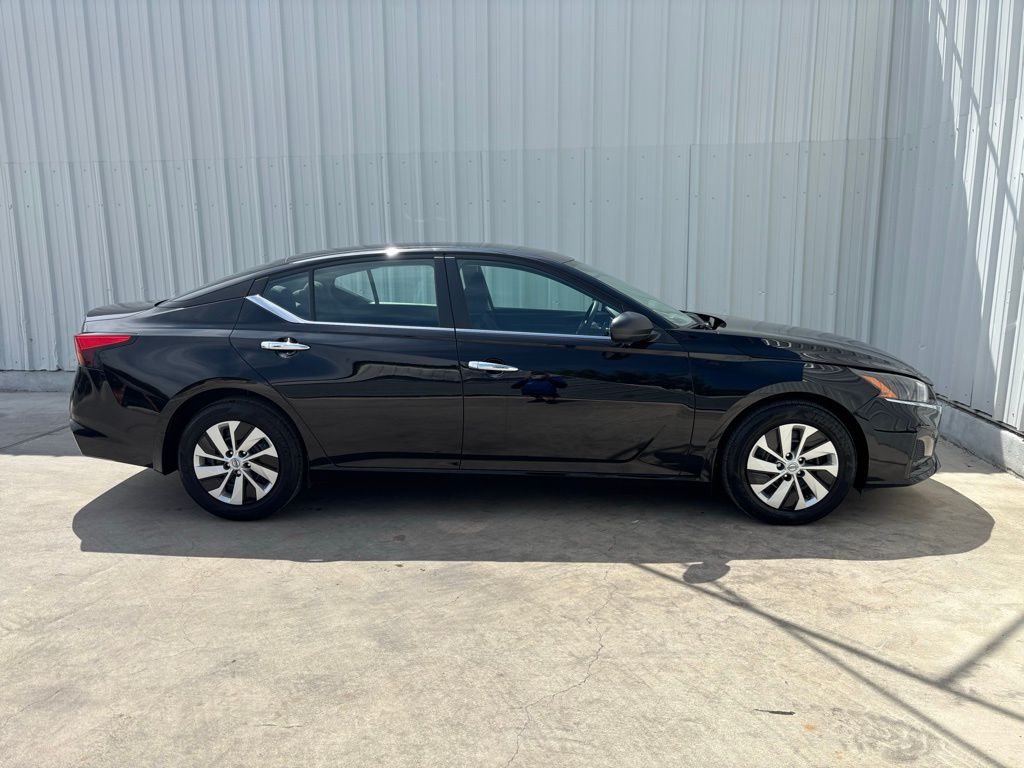 Used Car 2024 Nissan Altima  2.5 S For Sale Under $25,000 In Austin, Texas
