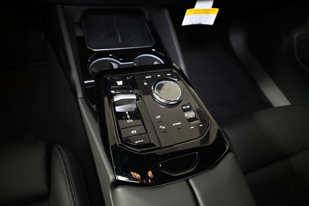 Thumbnail: 2025 BMW 5 Series - 19