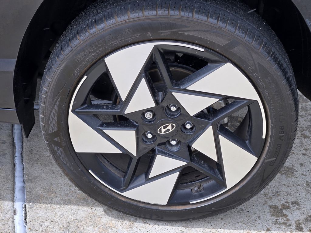 2024 Hyundai Kona Limited - 7