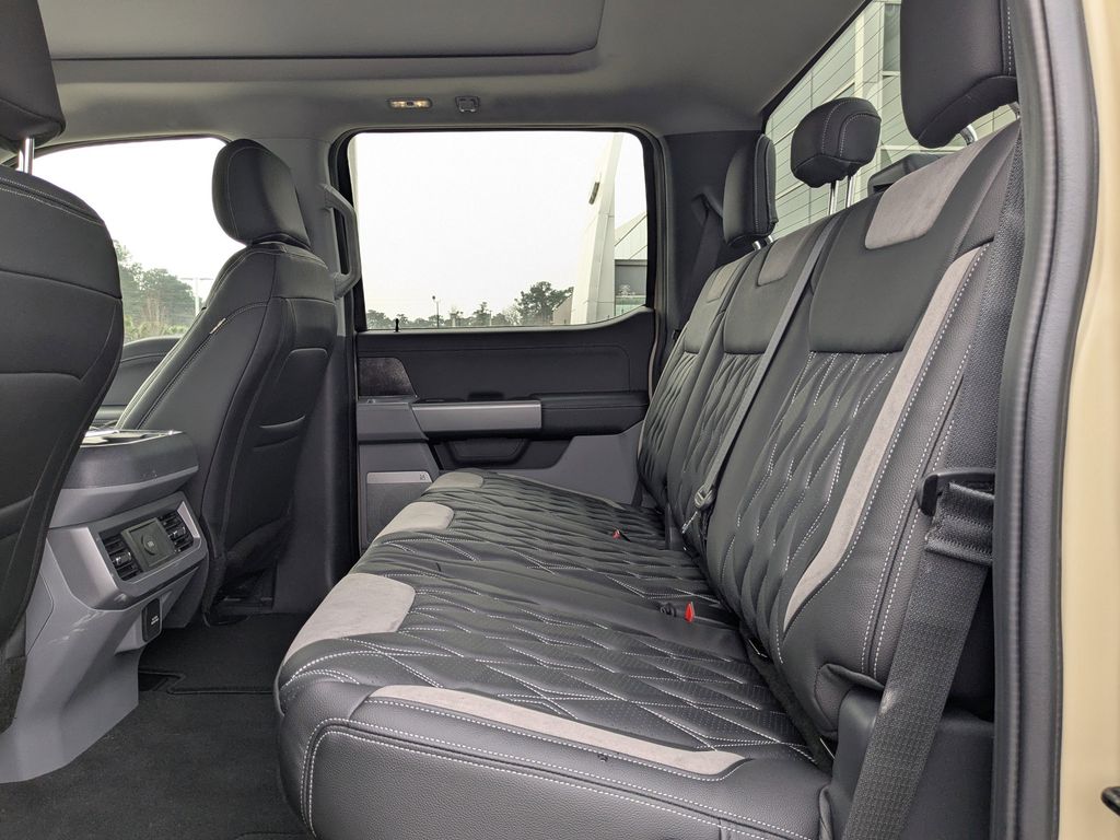 2026 Ford F-250 Black Widow