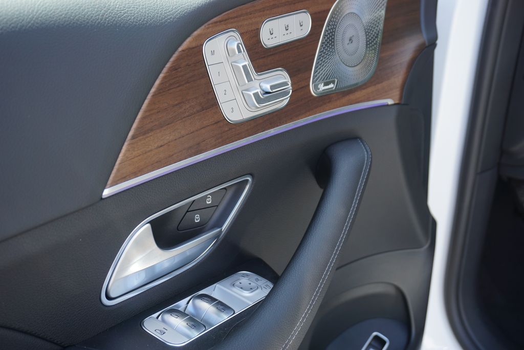 Thumbnail: 2026 Mercedes-Benz GLE - 23