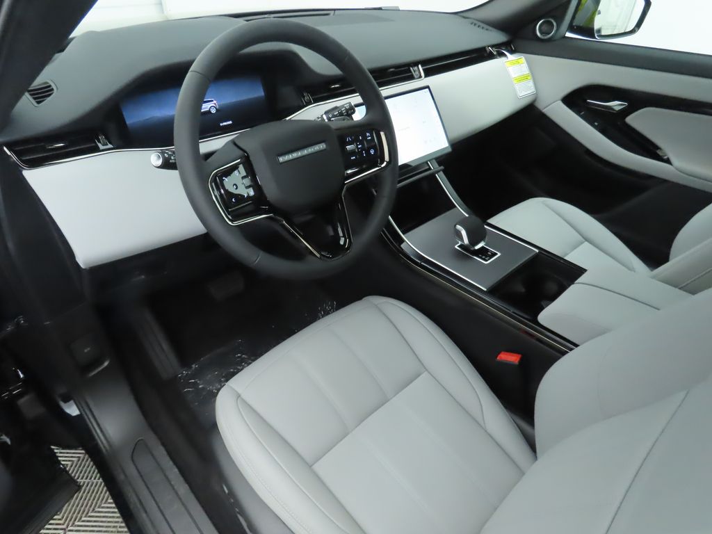 Thumbnail: 2026 Land Rover Range Rover Evoque - 9