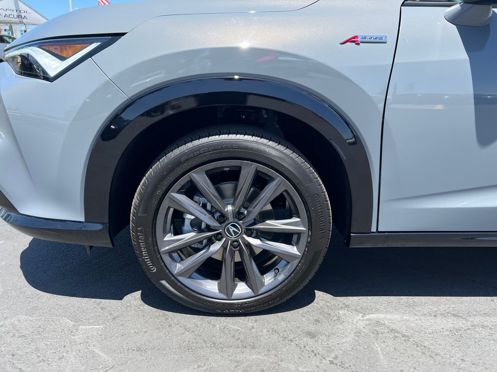 Thumbnail: 2025 Acura ADX - 5