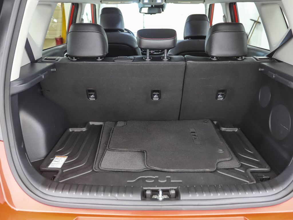 Thumbnail: 2022 Kia Soul - 23