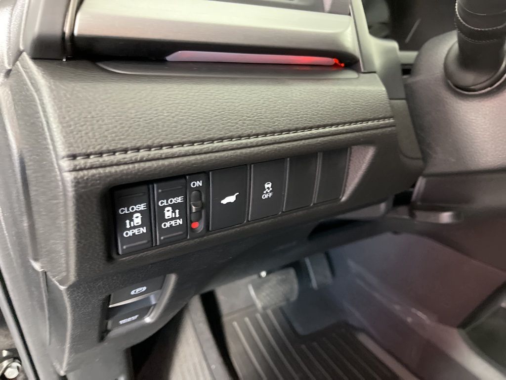 Thumbnail: 2026 Honda Odyssey - 32