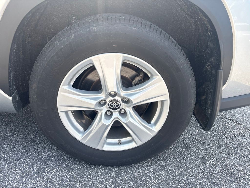 Used 2023 Silver Toyota LE image 26