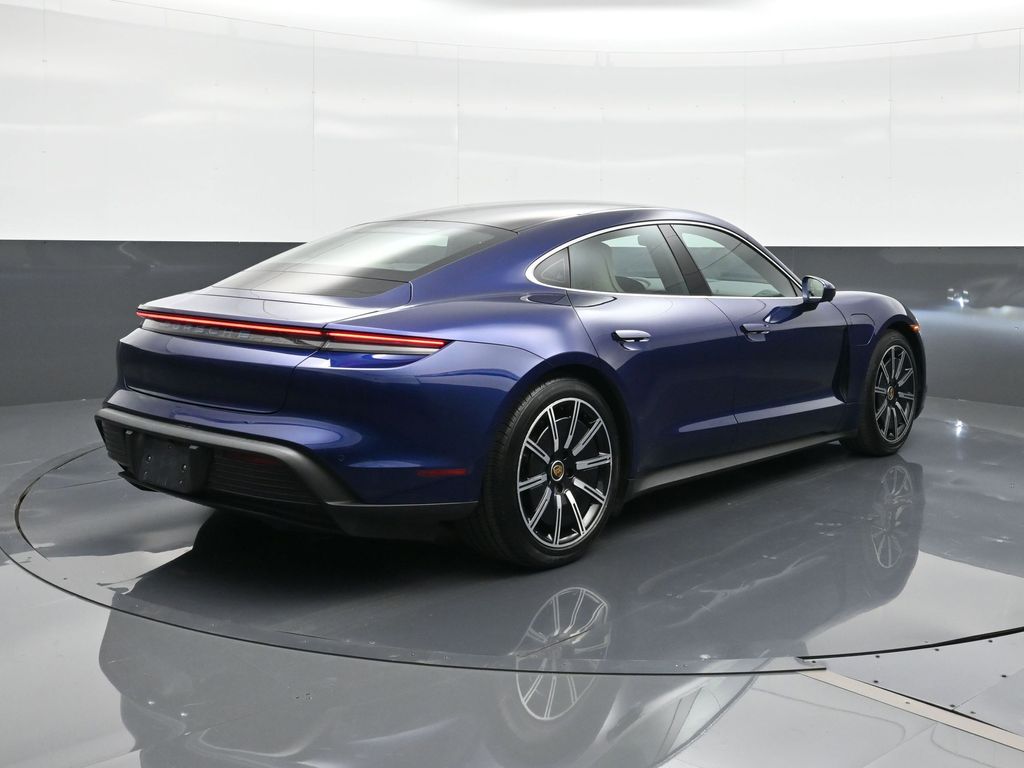 Used 2022 Blue Porsche Base image 12