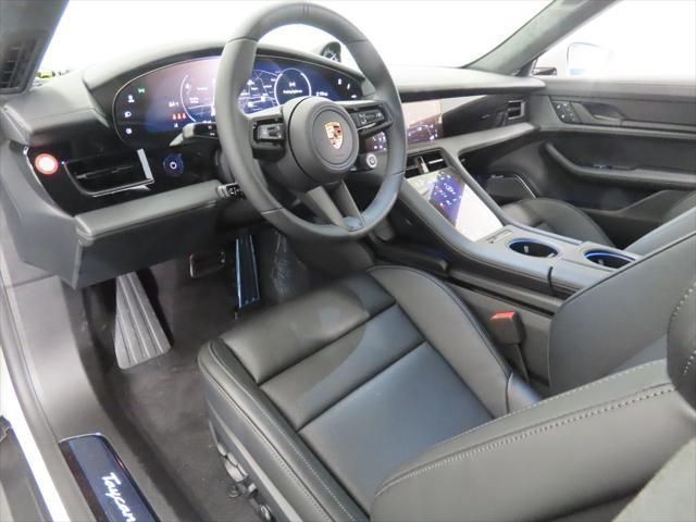 Thumbnail: 2026 Porsche Taycan - 4