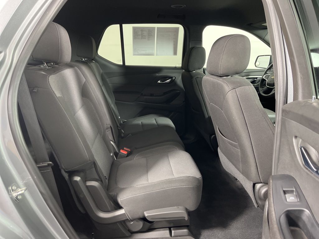 Thumbnail: 2023 Chevrolet Traverse - 8