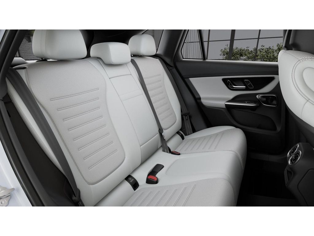 Thumbnail: 2026 Mercedes-Benz GLC - 5