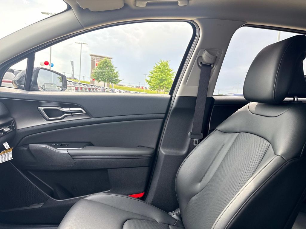 New 2026 Gray Kia EX image 17