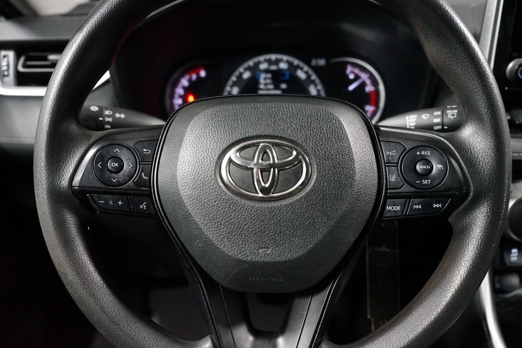 Thumbnail: 2023 Toyota RAV4 - 12