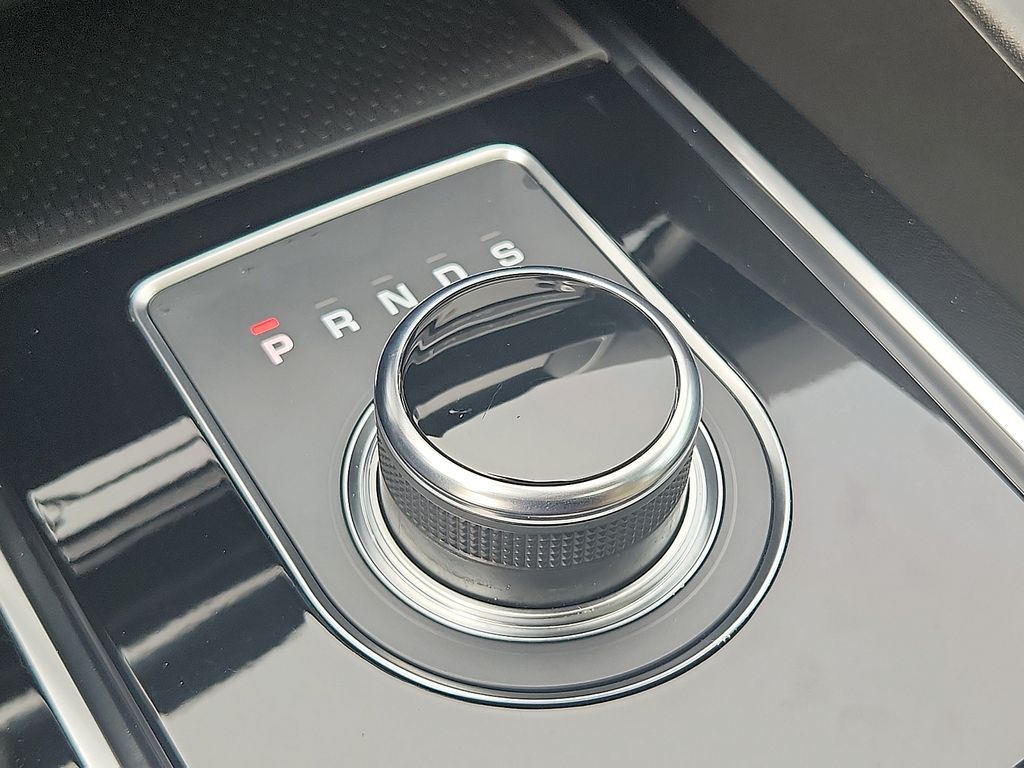 Thumbnail: 2020 Jaguar F-Pace - 16
