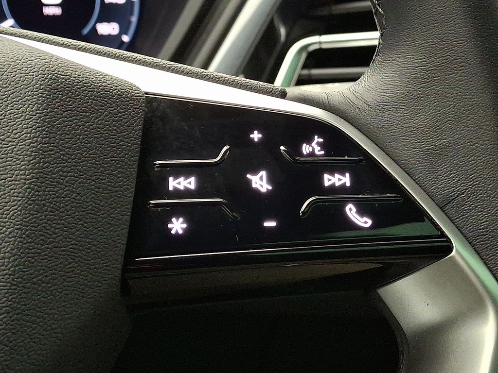 Thumbnail: 2023 Audi Q4 e-tron - 23