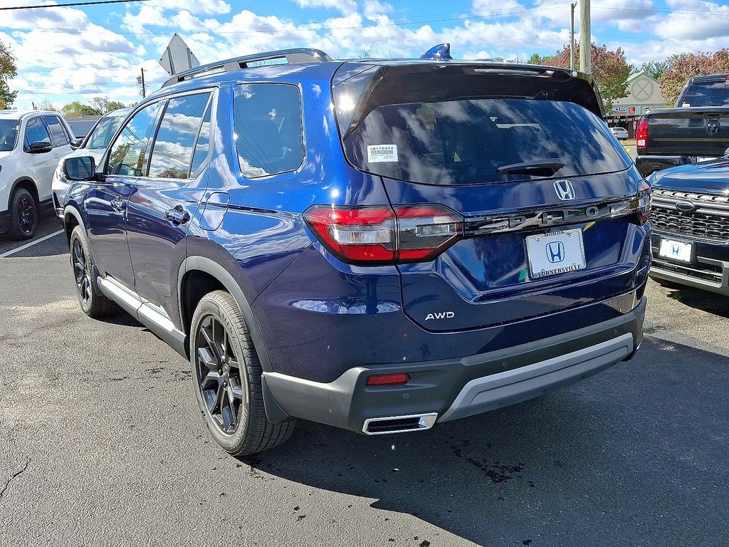 Thumbnail: 2025 Honda Pilot - 3