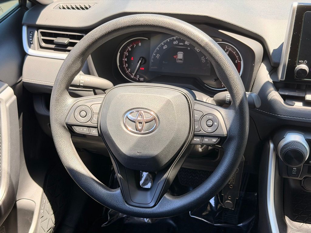 2025 Toyota RAV4 LE Silver Sky Metallic - Jim Hudson Acura - Image 19