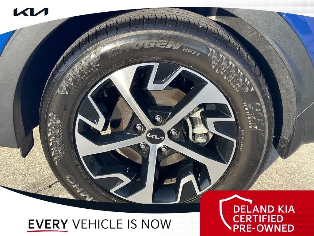 2025 Kia Sportage EX - Photo 17