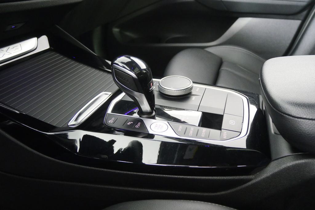 Thumbnail: 2024 BMW X3 - 27