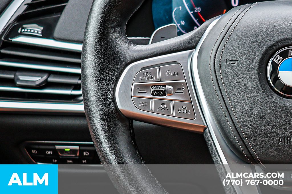 Used 2022 Gray BMW xDrive40i image 38