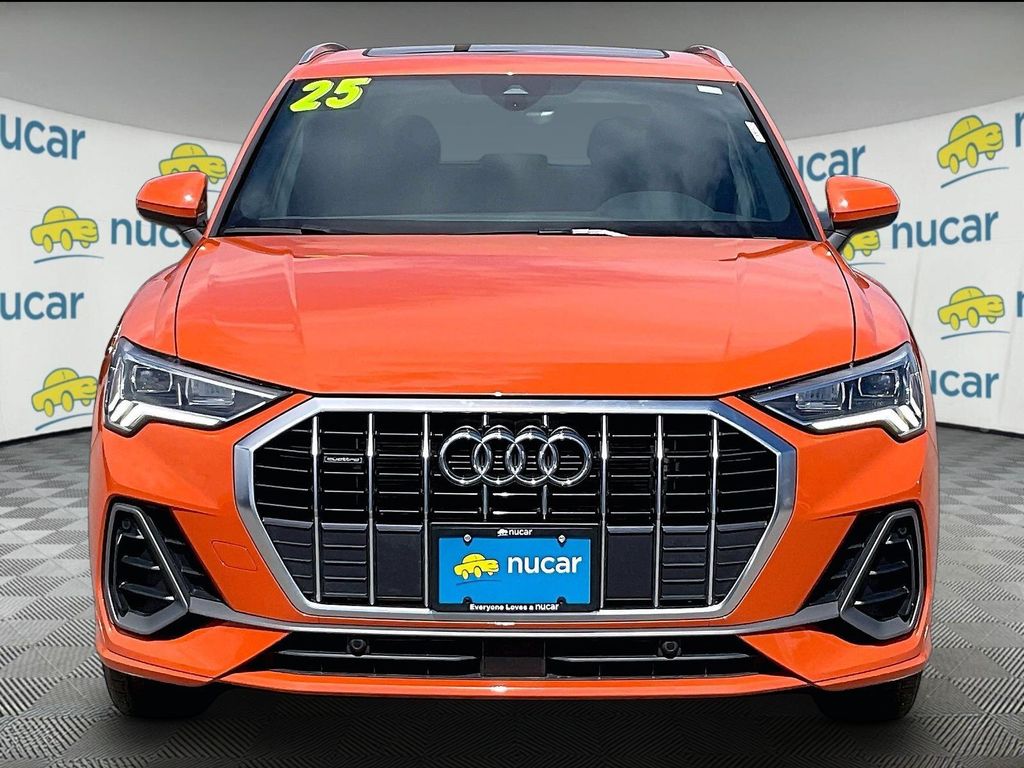 2025 Audi Q3 — photo 2
