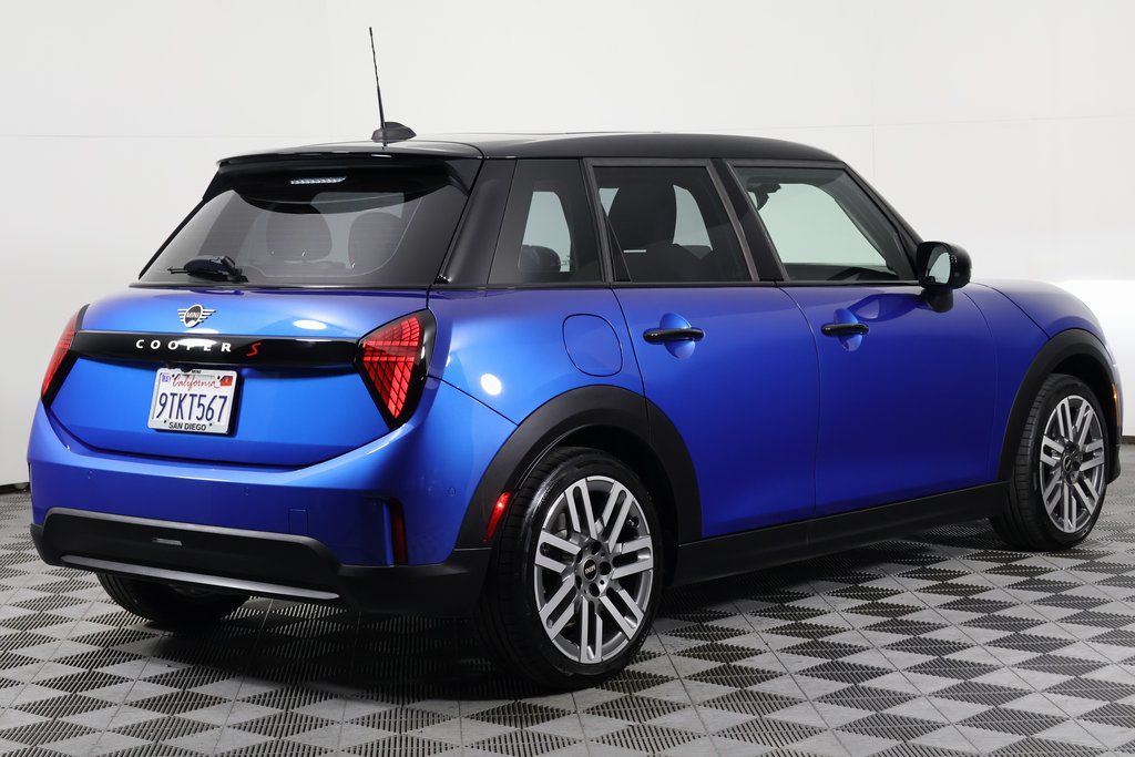 Thumbnail: 2025 MINI Cooper - 4