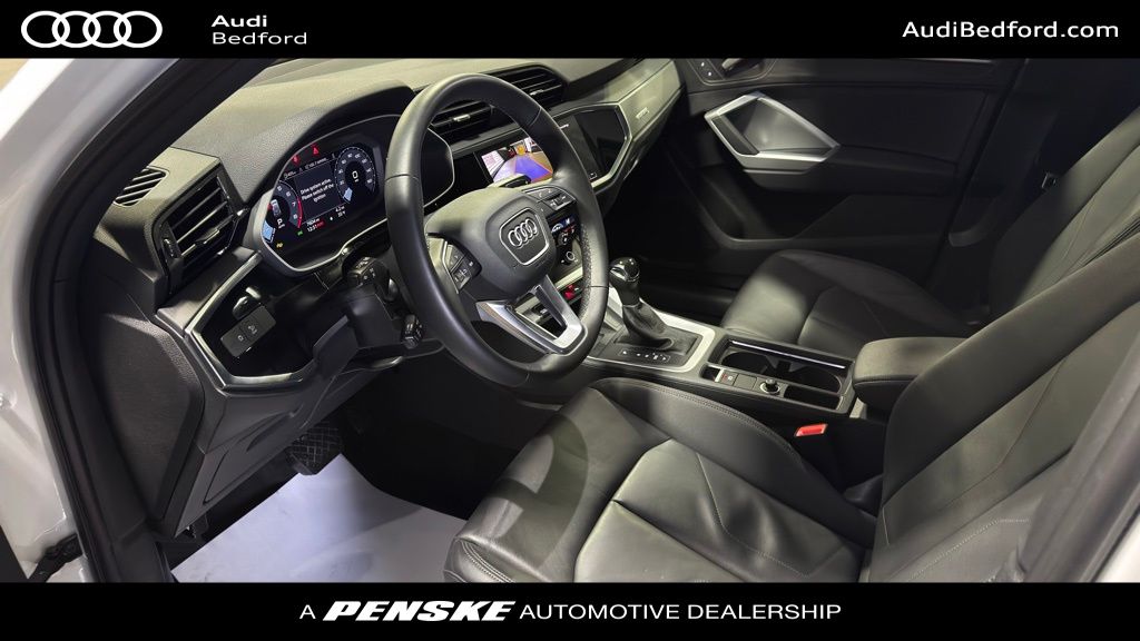 Thumbnail: 2025 Audi Q3 - 10