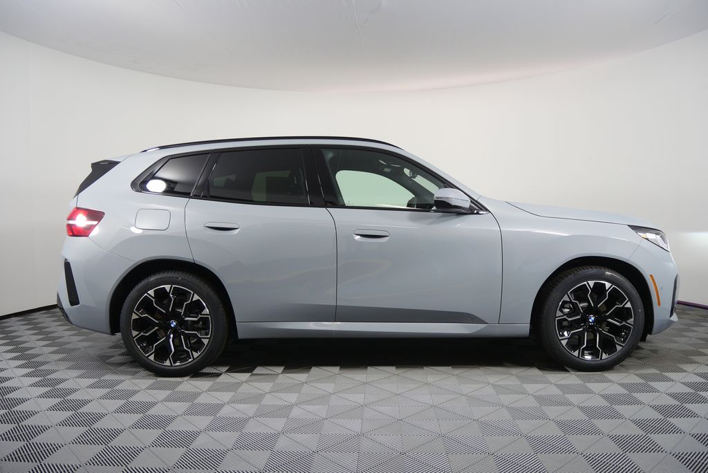Thumbnail: 2026 BMW X3 - 2