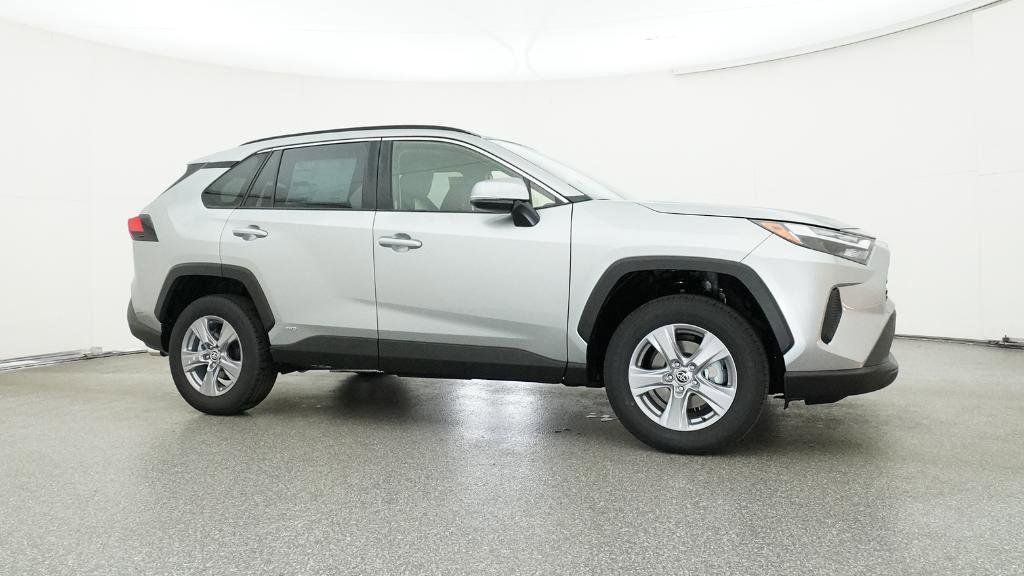 Thumbnail: 2025 Toyota RAV4 - 27