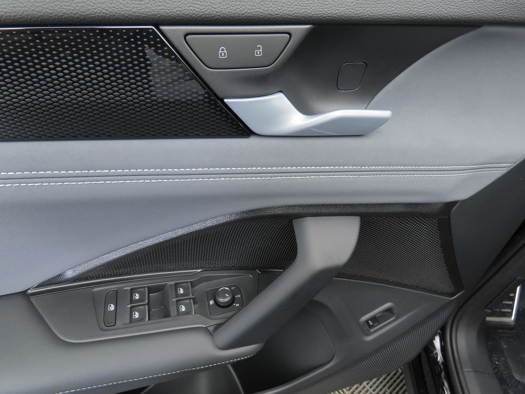 Thumbnail: 2026 Volkswagen Tiguan - 23