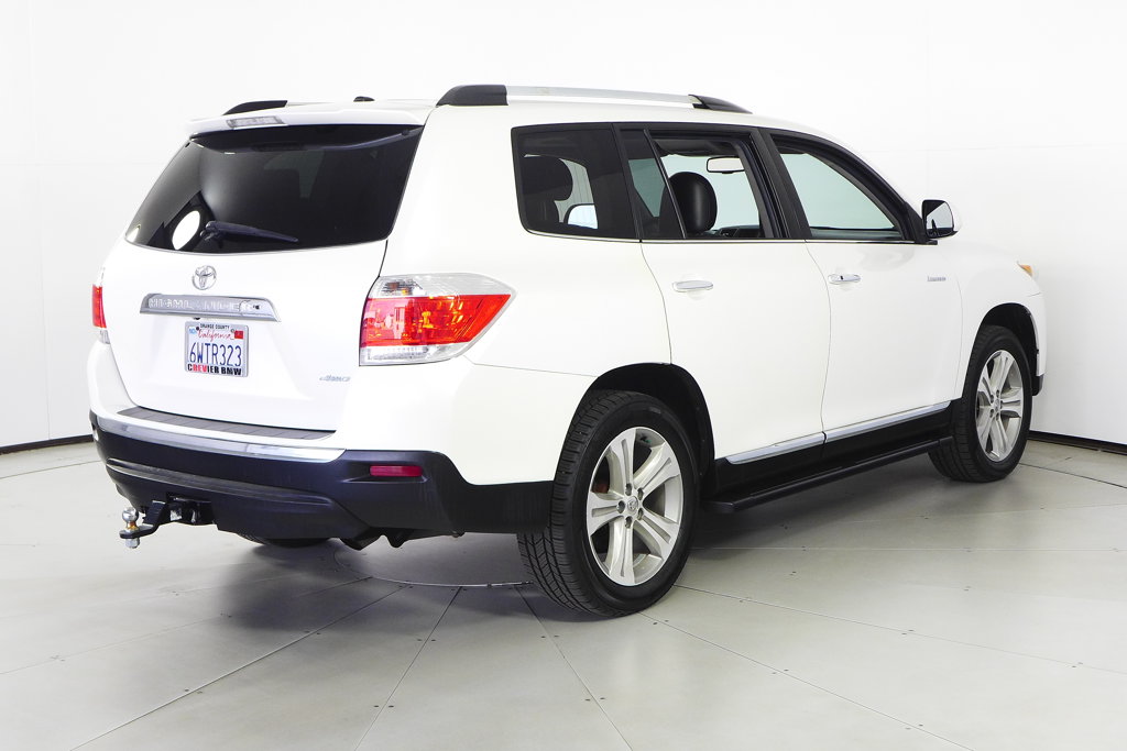 Thumbnail: 2013 Toyota Highlander - 6