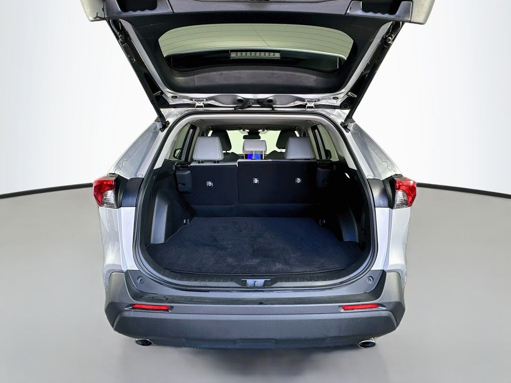Thumbnail: 2024 Toyota RAV4 - 27