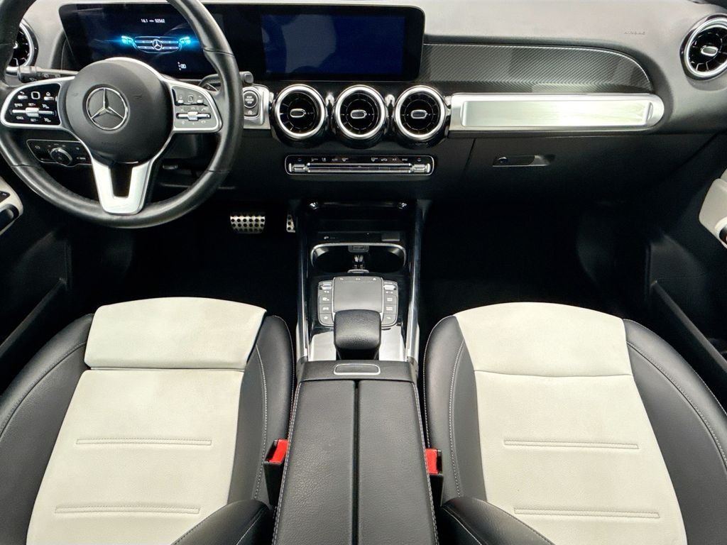 Thumbnail: 2022 Mercedes-Benz GLB - 13