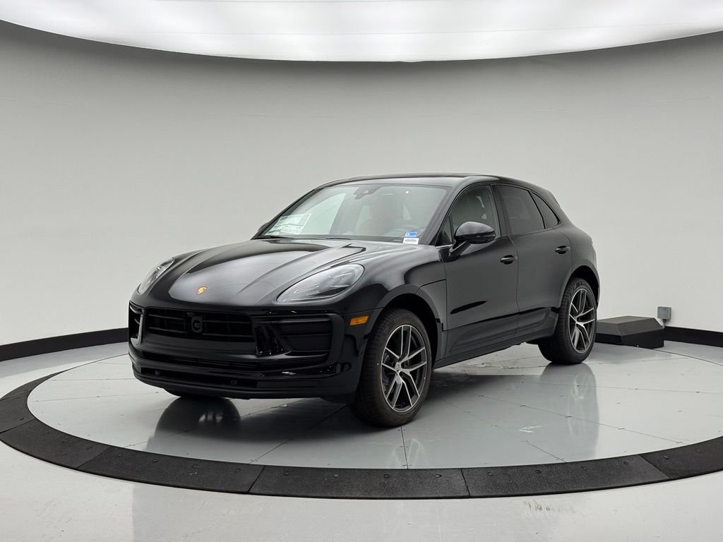 Thumbnail: 2026 Porsche Macan - 1