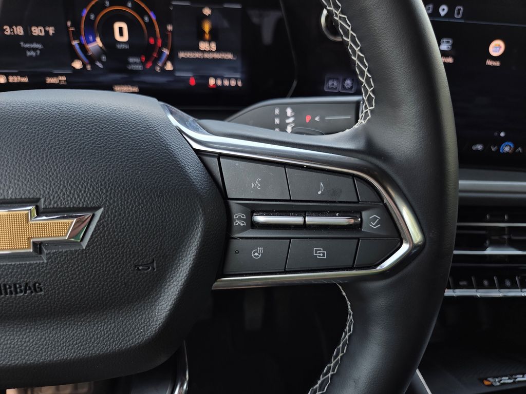 Used 2026 Chevrolet Traverse SUV