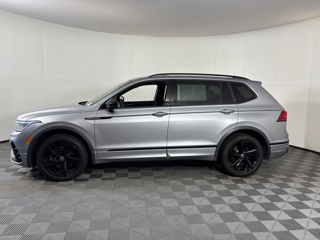 Thumbnail: 2023 Volkswagen Tiguan - 14