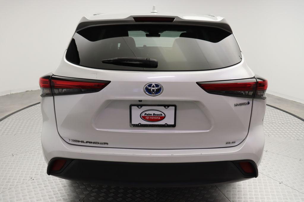 Thumbnail: 2023 Toyota Highlander - 10