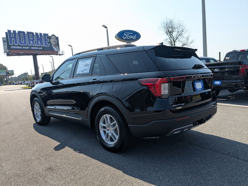 2025 Ford Explorer Active