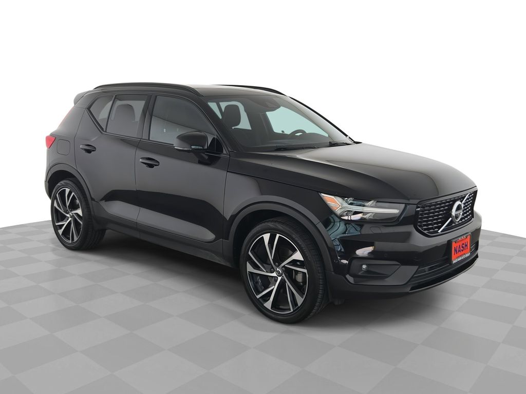 2021 Volvo XC40