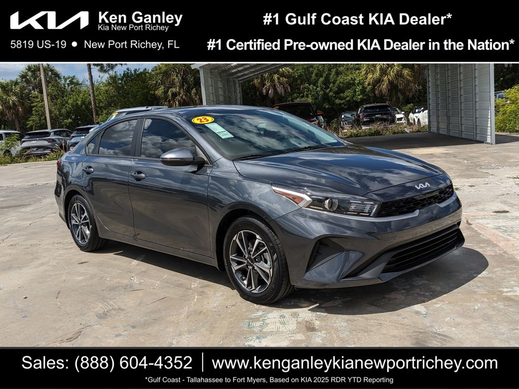 Gravity Gray 2023 Kia Forte LXS FWD Sedan Front-Wheel Drive Continuously Variable Transmission