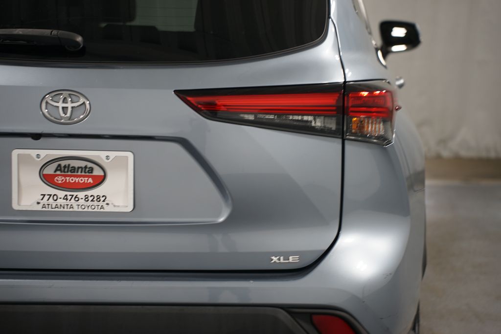 2021 Toyota Highlander XLE 10
