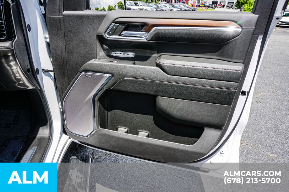 Used 2024 White GMC Denali image 58