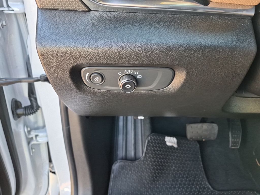 Used Car 2023 Chevrolet Traverse  Premier For Sale Under $40,000 In Austin, Texas