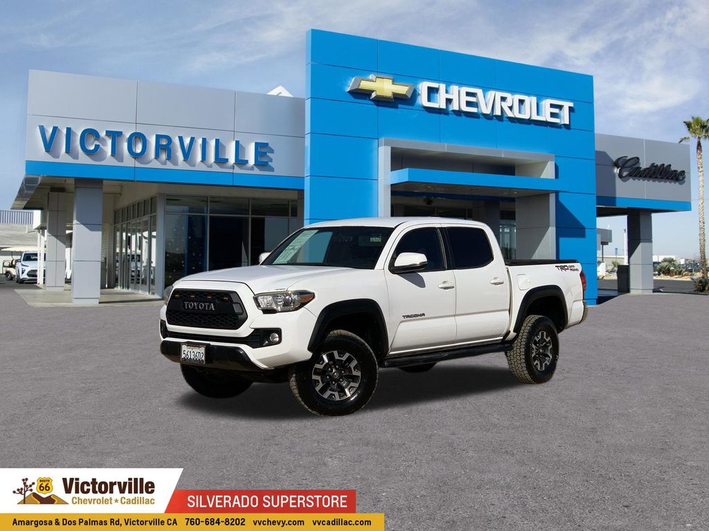 2017 Toyota Tacoma SR5 V6 Double Cab RWD