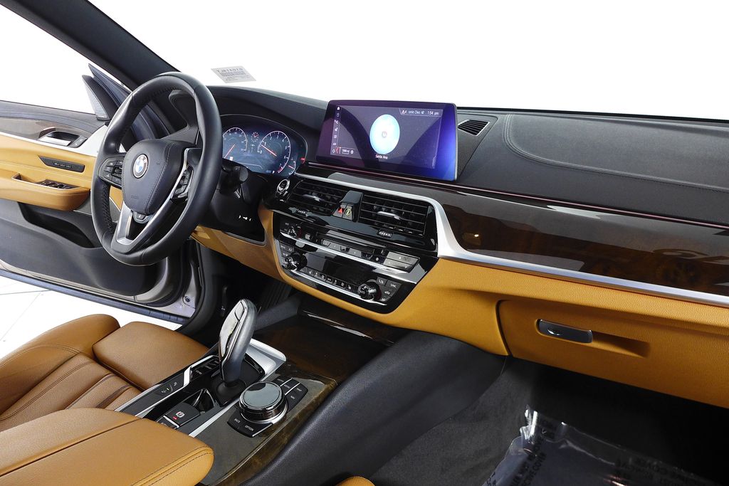 Thumbnail: 2019 BMW 6 Series - 14
