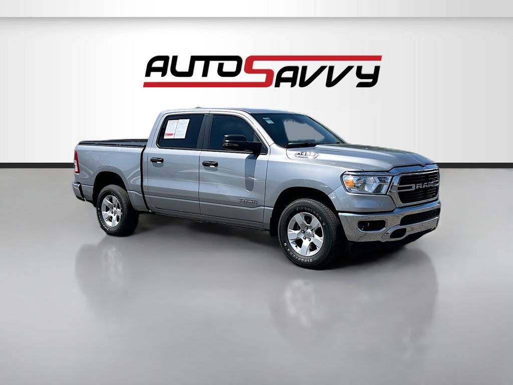 2024 RAM 1500 Big Horn/Lone Star 4x4 Crew Cab 5'7's photo