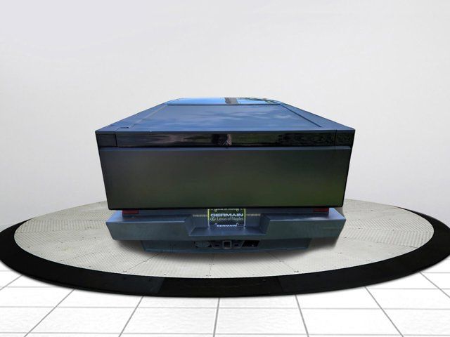 Used 2024  Tesla Base image 4
