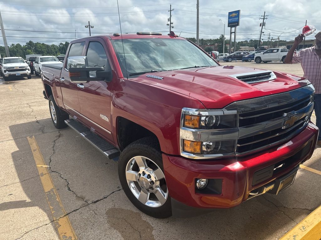 2018 Chevrolet Silverado HD High Country 4WD Crew Cab Standard Box's photo