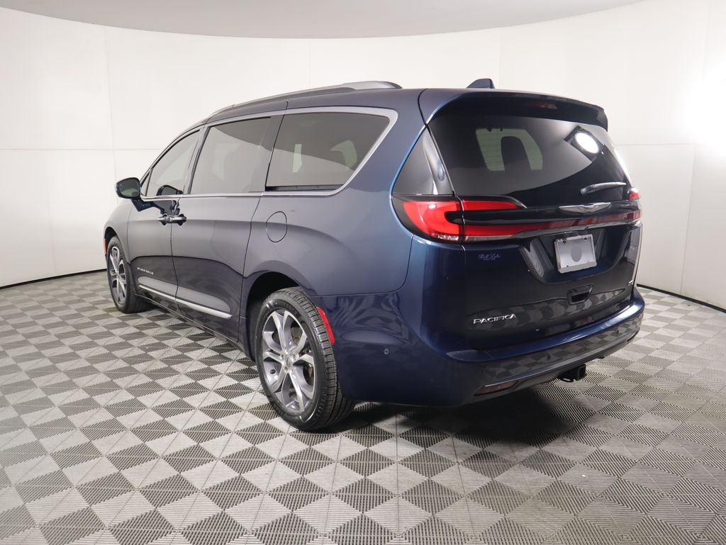 Thumbnail: 2022 Chrysler Pacifica - 7