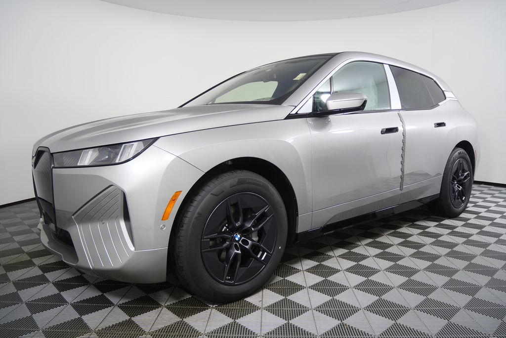 Thumbnail: 2026 BMW iX - 7